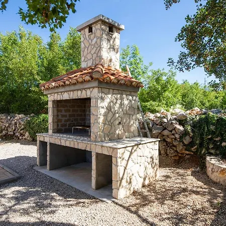 Nera Villa Rasopasno